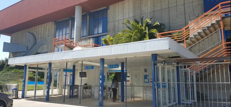 Andrade quiere convertir los frontones de Fadura en un espacio multideporte