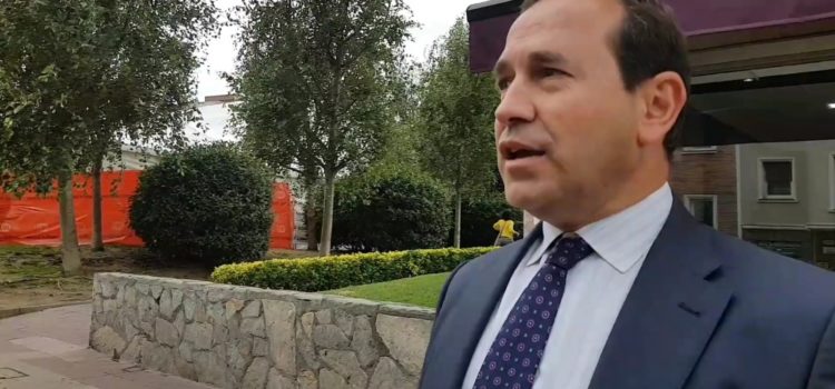 Andrade pide crear la Ordenanza del botellón para acabar con los ruidos y suciedad que provoca su práctica