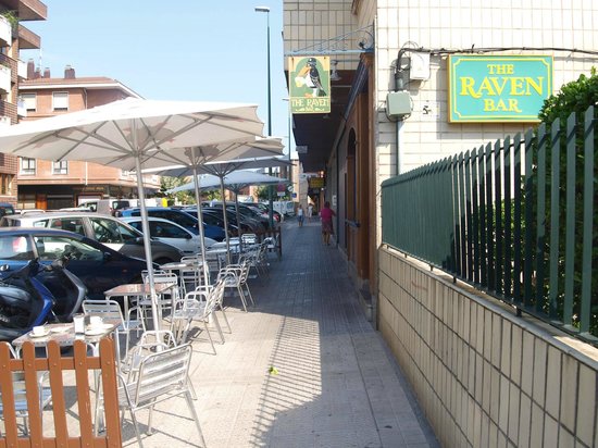 El PP de Getxo pide que se permita sacar las barras a la calle como en las fiestas de los barrios