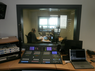 El PP de Getxo propone crear espacios radiofónicos que acojan a músicos y actores locales