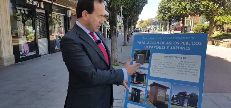 El PP reclama una red de aseos públicos en todos los barrios del municipio