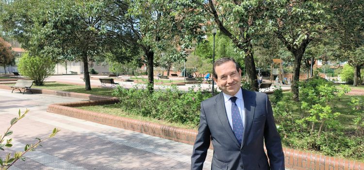 Proponemos crear un parking subterráneo de 4 plantas bajo el Antiguo Golf