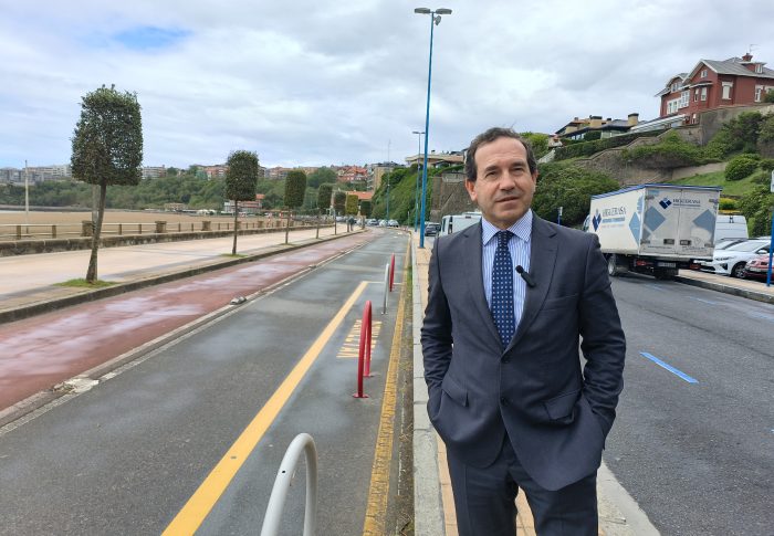 Andrade propone una solución para ampliar el espacio de aparcamiento en Ereaga